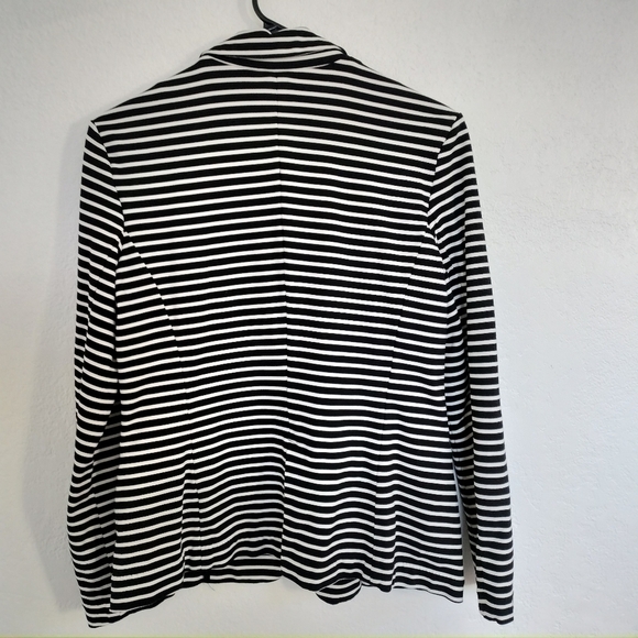 Philosophy Women's Black and white Striped Blazer Jacket Size M - Picture 5 of 8